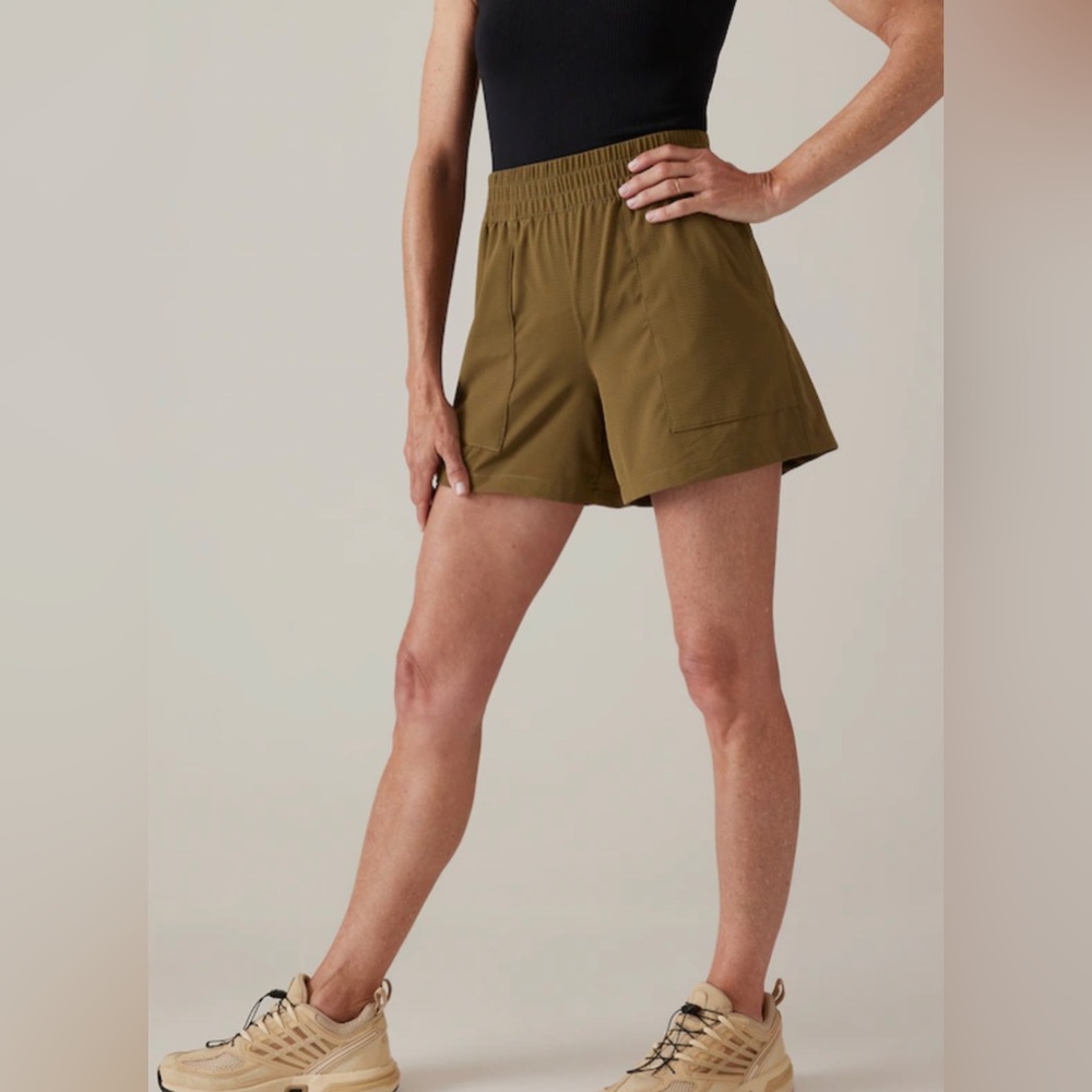 Athleta Boundless Short - Acacia Olive - XXS
